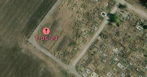 Руснаците поставят масови гробове в Мангуши и носят убити жители на Мариупул там