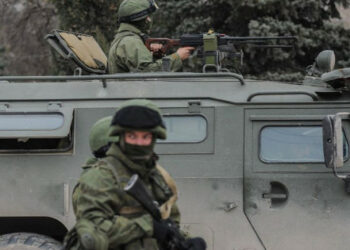 600-800 руски офицери и генерали постоянно отсядат в окупирания Донбас