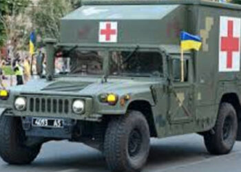 Добре позната аптечна верига търси линейки за въоръжените сили на Украйна