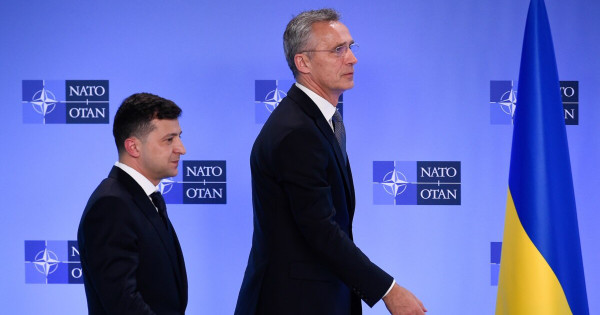 НАТО планира да подготви Украйна за доставка на по-модерни оръжия