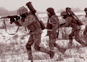 Оръжия и пари