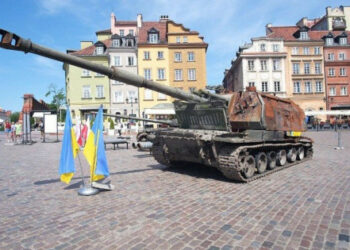Открита е изложба на разрушено военно оборудване от Украйна във Варшава
