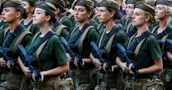 Петицията за премахване на военната регистрация за жени спечели 25 хиляди рубли. Гласовете