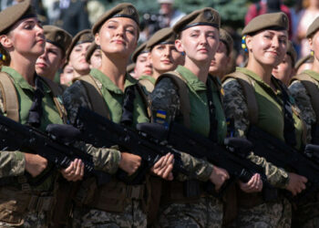 Планира се военна регистрация в Украйна да бъде прехвърлена онлайн през 2022 г.