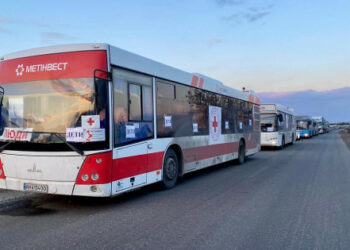 Руснаците нарушиха евакуацията на цивилни от Мариупул