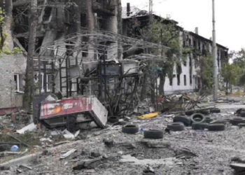 След тежки боеве въоръжените сили се оттеглят от Лизичаншк