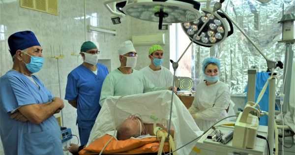 Украински военни хирурзи извършиха уникални операции за гравиране на крайниците на ранените