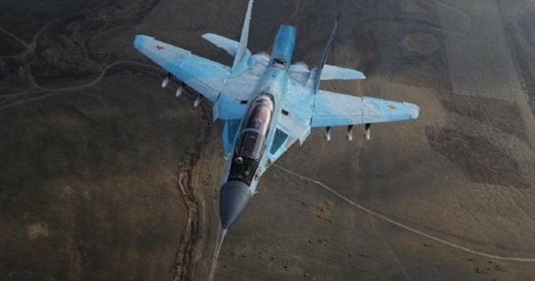 Украински военни свалиха двама руски бойци над харковския регион