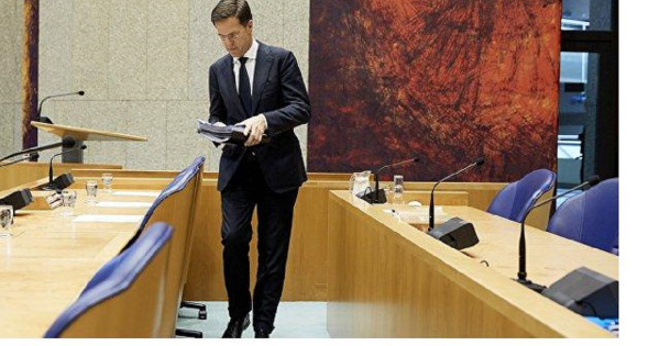 Украйна ще получи бронирани превозни средства и други тежки оръжия от Холандия