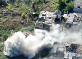 Въоръжените сили на Украйна унищожиха две дузини обитатели, които се криеха в изоставена сграда