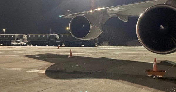 Втори самолет с американски оръжия пристигна в Украйна