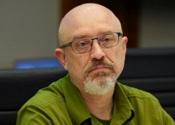 Резников призова по-голямата част от мъжете да бъдат готови да се бият