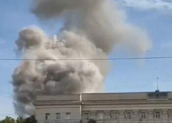 Въоръжените сили на Украйна удариха сградата на окупационната власт в Херсон (видео)