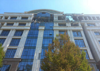 Администрацията на ръководителя на окупаторите от Донецк беше ударена от черупка