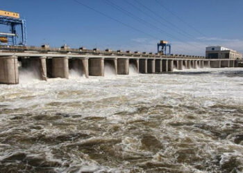 Експлозията на ВЕЦ "Каховка" ще забави настъплението на въоръжените сили на Украйна за две седмици