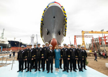 В Турция украинският корвет "Хетман Иван Мазепа" беше пуснат във водата (снимка, видео)