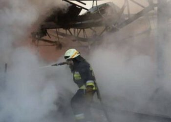 Руснаците обстрелват гражданската инфраструктура на Херсон, има ранени и мъртви