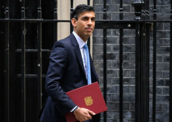 Великобритания ще увеличи военната помощ за Украйна догодина