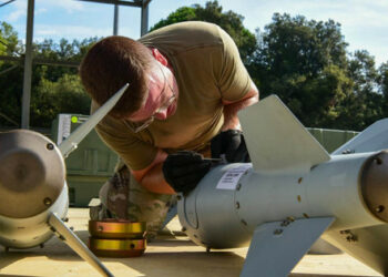 Американските медии съобщиха за плановете на САЩ да предоставят на Украйна "умни бомби"