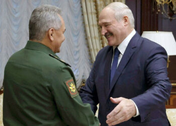 Лукашенко за първи път призна, че беларуските военни обучават "мобици" от Руската федерация