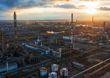 Русия забрани износа на петрол за страни, които наложиха ценови ограничения