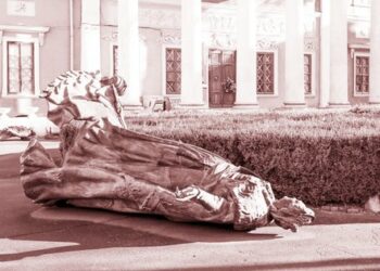 "Опозиционните руснаци" копнеят за величие. Само Путин им пречи