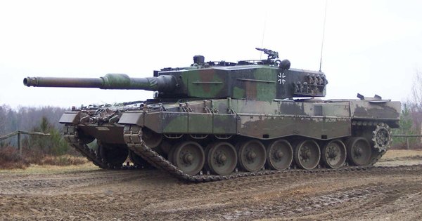 Полша ще се опита да намали наполовина времето за обучение на украинските военни на "Леопард"