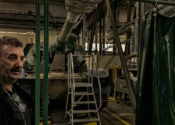 Полша започна мащабна ремонтна операция по оборудване на въоръжените сили на Украйна (снимка)