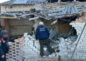 Руснаци обстрелваха жилищни сгради в Харковска област, двама души загинаха