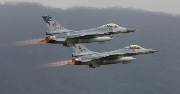САЩ няма да забранят на съюзниците си да предават изтребители F-16 на Украйна, – CNN