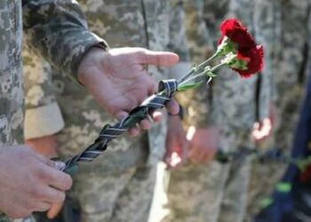 Украйна върна телата на 61 загинали военнослужещи