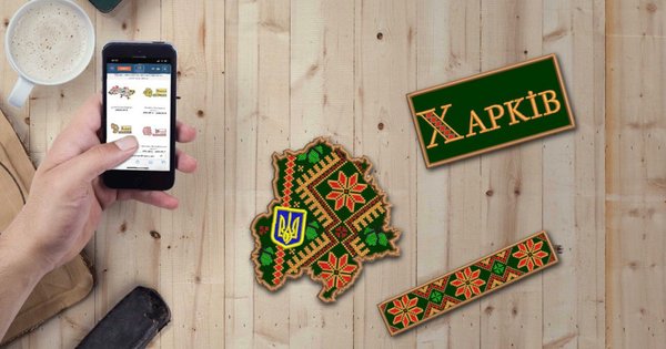 Львів'янин запустив виробництво шевронів, щоб допомогти військовим