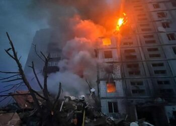 Російська ракета влучила у будинок в Умані, є загиблі і поранені