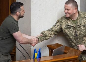 Росія запустила нову ІПСО про «протистояння Зеленського та Залужного»