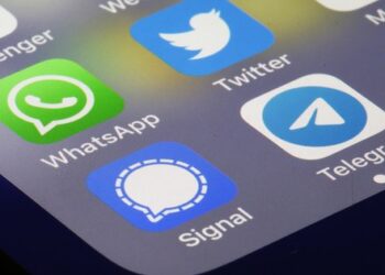 Російська ФСБ може відстежувати переписки користувачів в усіх месенджерах, – NYT