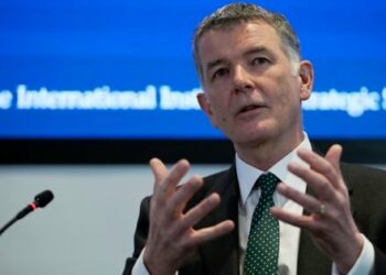 Голова британської зовнішньої розвідки запросив росіян шпигувати на користь Британії