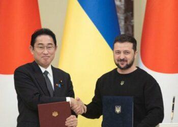 Японія оголосила про передачу Україні 7 млрд доларів допомоги