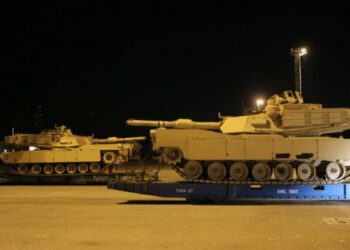 В Україну прибули перші танки Abrams