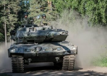 Україна отримала 10 танків Stridsvagn 122 від Швеції