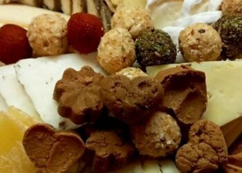 Сироварка Лідія Овчаренко повернулася у прифронтовий Слов’янськ і відновила виробництво