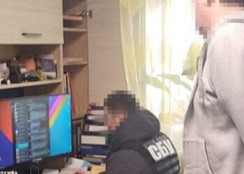 У Кропивницькому СБУ затримала російського інформатора, який шпигував за бойовими літаками ЗСУ