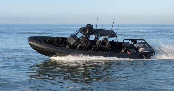 Канада передасть Україні 10 човнів і долучиться до навчання пілотів на F-16