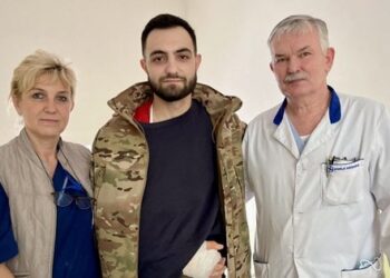 Закарпатські лікарі врятували руку молодому військовослужбовцю