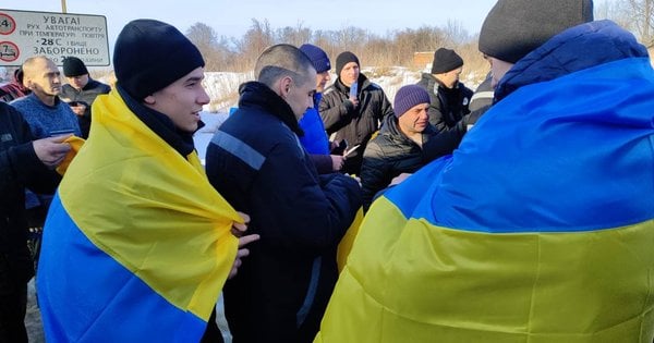 Троє жителів Тернопільщини повернулися додому з російського полону