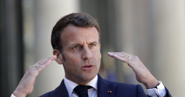 МЗС Франції пояснило заяви Макрона про можливу відправку військ в Україну