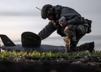 Чи зберігається робоче місце за призваним працівником: пояснення