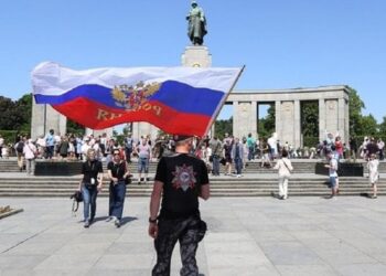 У Берліні заборонили російські прапори на 8 і 9 травня