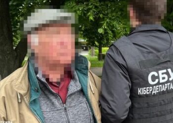 У Києві викрили агентурну мережу під керівництвом ведучого телеканалів Віктора Медведчука