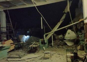 Російські окупанти зруйнували балістикою ліцей у Харкові