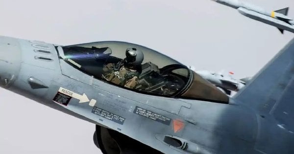 Нідерланди анонсували передачу Україні перших винищувачів F-16 цього літа